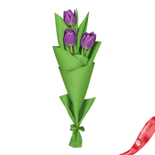 Фото 1: Букет из 3 фиолетовых тюльпанов в зеленой упаковке. Сервис доставки цветов AzaliaNow