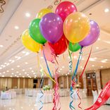 Маленькое фото 1: Композиция из 10 шаров с гелием «Праздник с шарами»