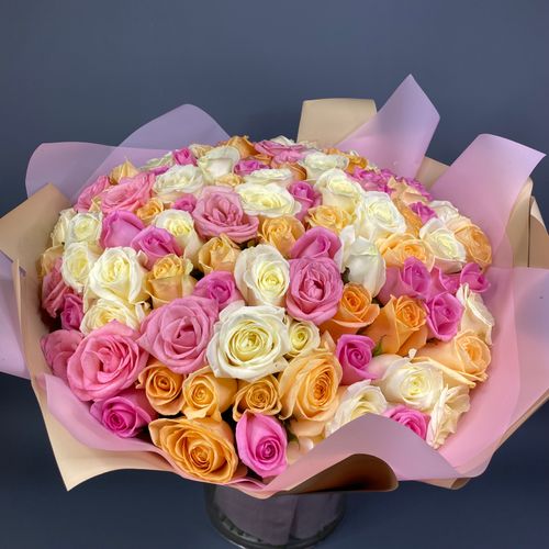 Фото флориста 1: 101 роза