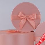 Маленькое фото 5: Набор коробок, подарочных, круглых, 3шт. (картон), D21,5xH12см, розовый