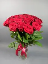 Фото флориста 1: 23 красные розы 40 см, Россия
