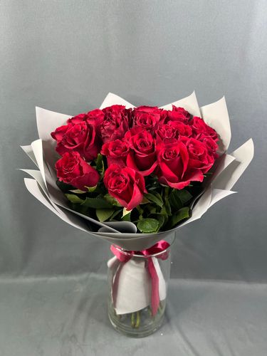 Фото флориста 1: Розы 70 см