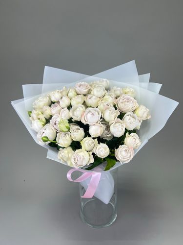 Фото флориста 1: Розовые пионовидные розы