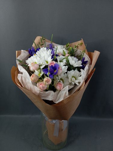 Фото флориста 1: Цветы метро Нагорная