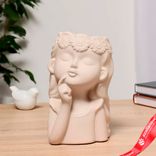 Маленькое фото 1: Ваза керамика «Мечтательница», d-8 см, 11х11х20 см, бежевый. Сервис доставки цветов AzaliaNow
