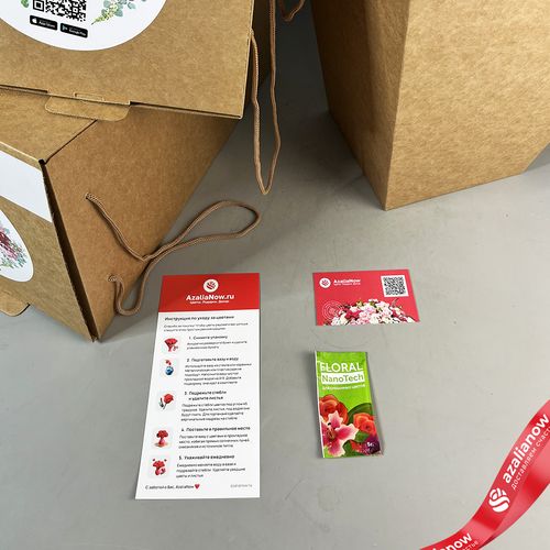 Фото 7: Букет «Цветущий сад» из роз, маттиол и хризантем