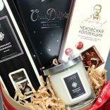 Маленькое фото 5: Подарочный набор «Любимому человеку», конфеты, шоколадка и 2 аромата