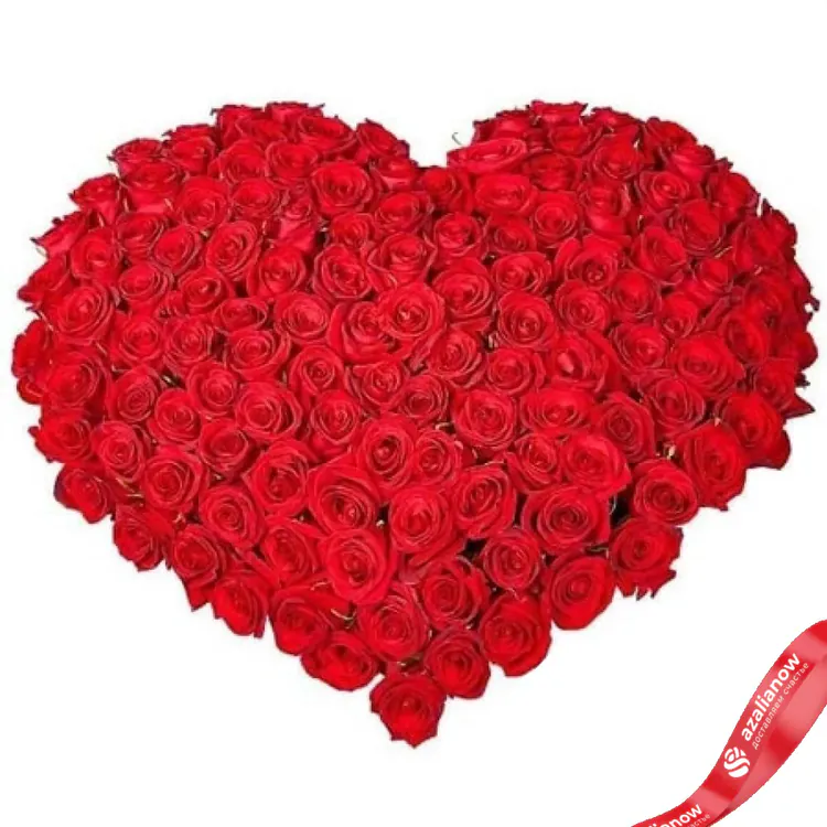 Фото 1: 101 красная роза в форме сердца. Сервис доставки цветов AzaliaNow