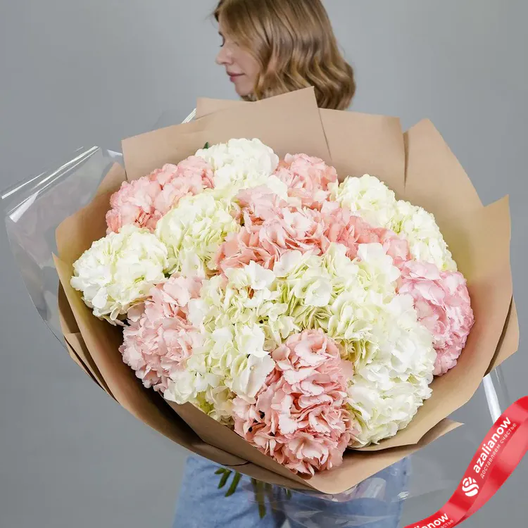 Фото 3: Букет из 15 бело-розовых гортензий «Шик». Сервис доставки цветов AzaliaNow