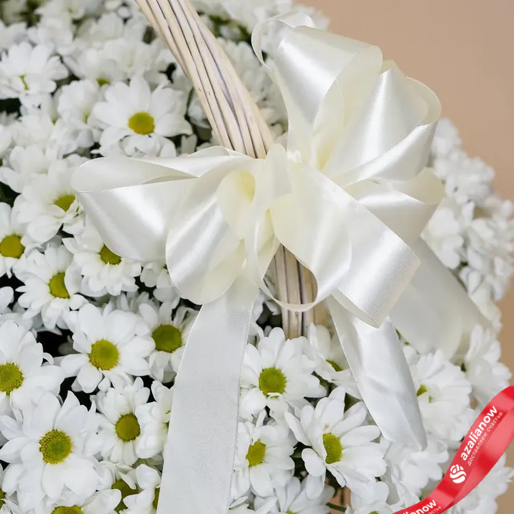 Фото 3: Акция! Огромный шикарный букет из 49 белых хризантем. Сервис доставки цветов AzaliaNow