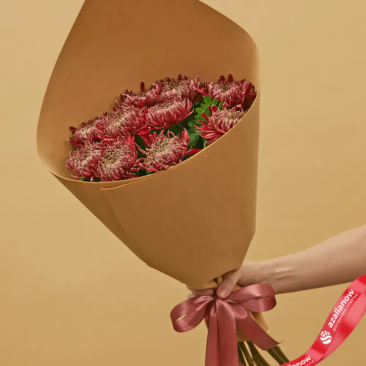Фото 3: Букет из 11 красных хризантем «Дубай». Сервис доставки цветов AzaliaNow