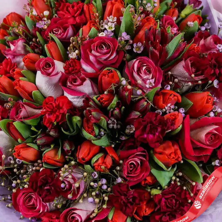 Фото 2: Огромный шикарный букет из роз, тюльпанов, альстромерий, гвоздик, ваксфловера. Сервис доставки цветов AzaliaNow