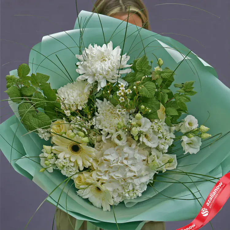 Фото 4: Букет из белых роз, маттиол, хризантем, лизиантусов «Ты мне приснилась». Сервис доставки цветов AzaliaNow