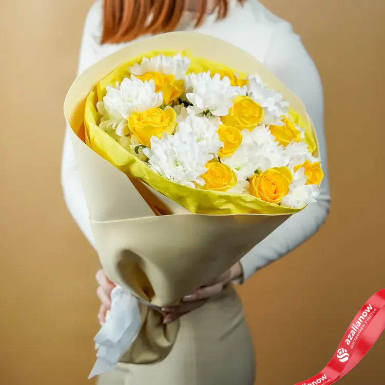 Фото 9: Букет из желтых роз и белых хризантем «Солнечные блики». Сервис доставки цветов AzaliaNow