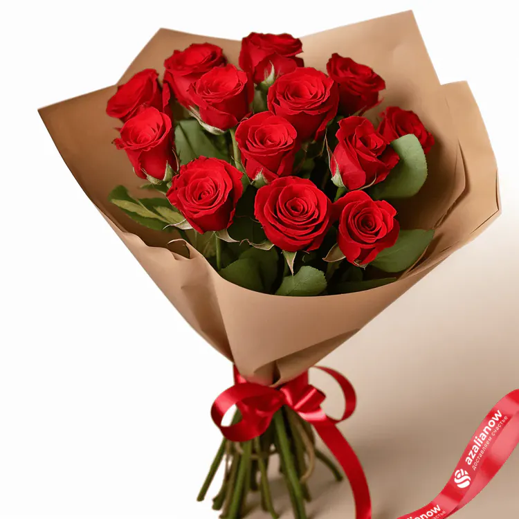 Фото 1: 13 красных роз в крафтовой упаковке с красной лентой. Сервис доставки цветов AzaliaNow