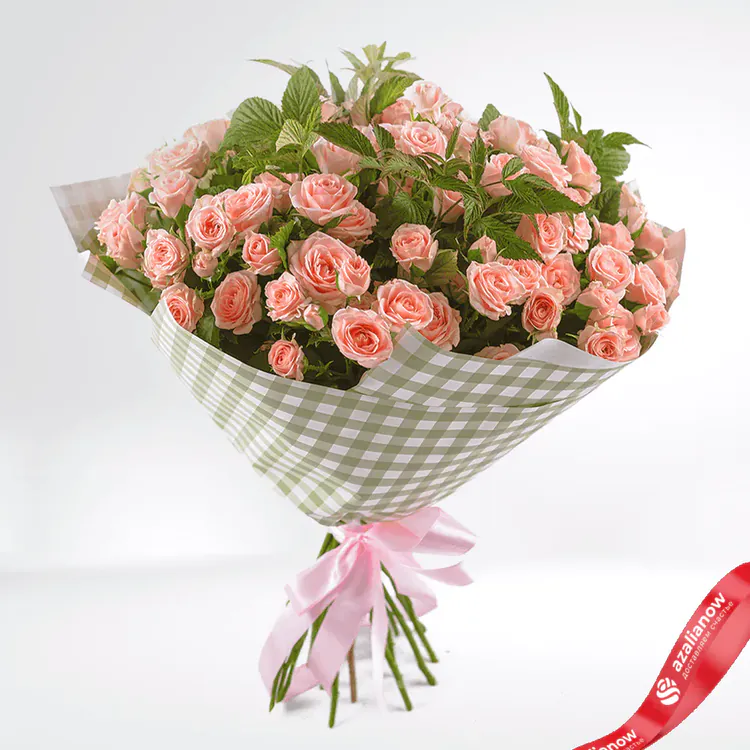 Фото 1: Акция! Букет из розовых роз и малины «Мечты сбываются». Сервис доставки цветов AzaliaNow