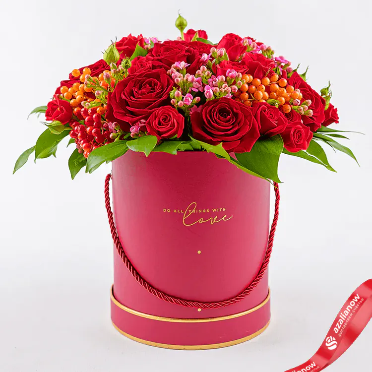 Фото 3: Букет из роз, калины и каланхоэ «Люблю!». Сервис доставки цветов AzaliaNow