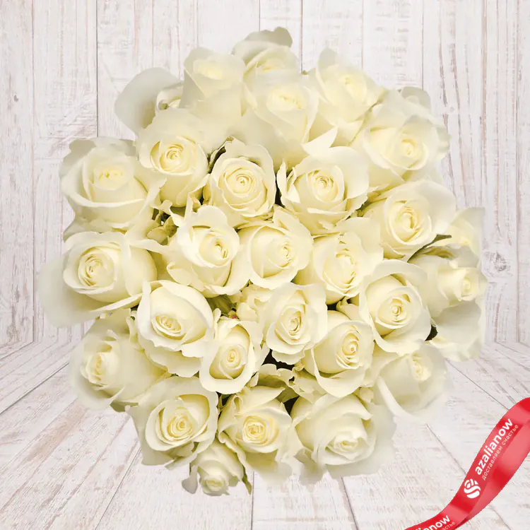 Фото 1: Акция! 25 белых роз Уайт Сноу, 50 см, Эквадор. Сервис доставки цветов AzaliaNow