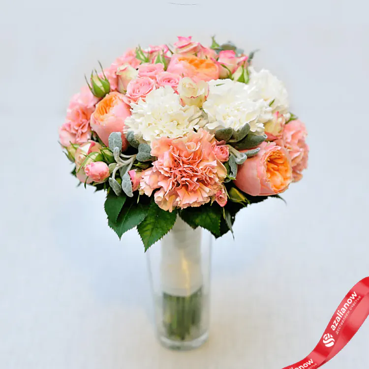 Фото 3: Букет невесты из роз и гвоздик. Сервис доставки цветов AzaliaNow
