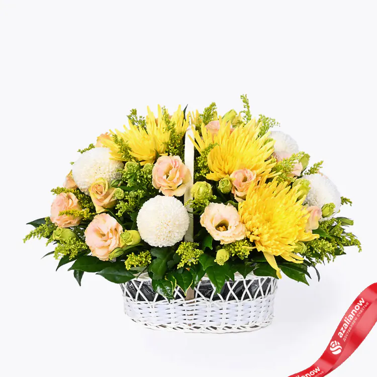 Фото 1: Букет из хризантем и лизиантусов «Рима». Сервис доставки цветов AzaliaNow