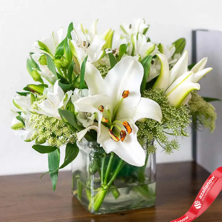 Фото 3: Букет из белых лилий и альстромерий «Анна». Сервис доставки цветов AzaliaNow