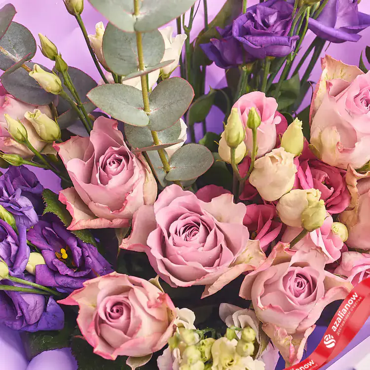 Фото 3: Букет из розовых роз и лизиантусов «Время поздравлений». Сервис доставки цветов AzaliaNow