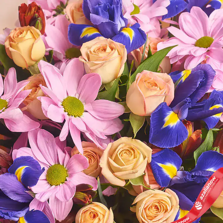 Фото 3: Букет из альстромерий, ирисов, хризантем и роз «Мое почтение». Сервис доставки цветов AzaliaNow