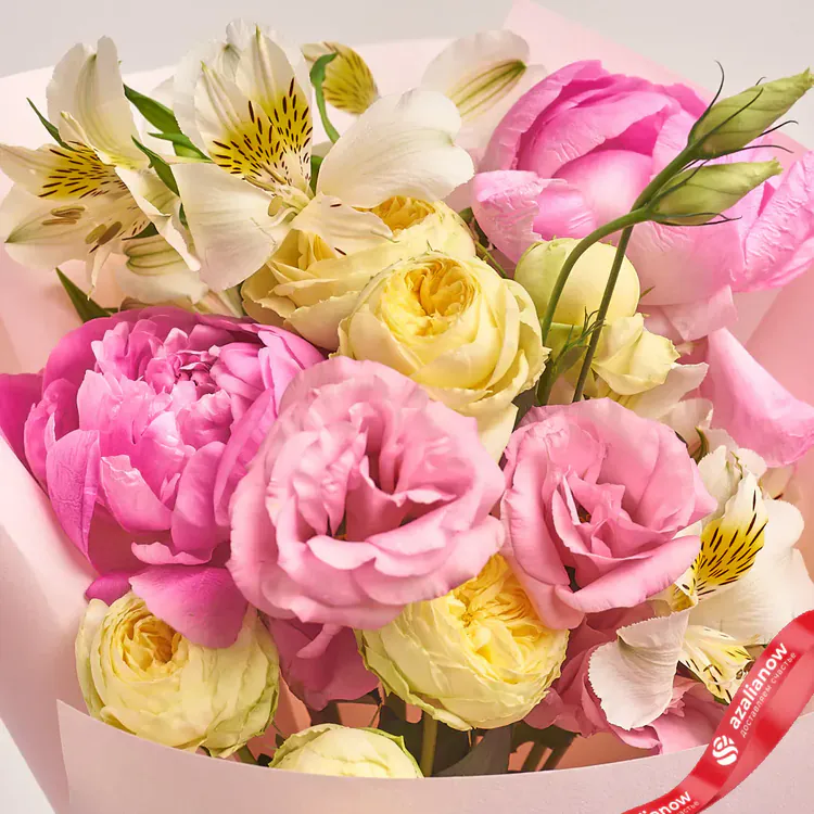 Фото 3: Букет из альстромерий, пионов, роз, лизиантуса «Сотруднику». Сервис доставки цветов AzaliaNow
