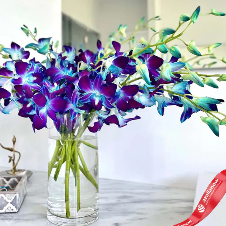 Фото 3: Букет из фиолетовых орхидей «Зиля». Сервис доставки цветов AzaliaNow
