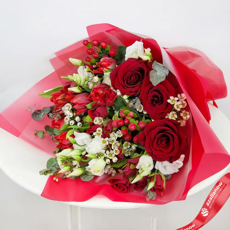 Фото 3: Букет из тюльпанов, роз, лизиантусов «Наше счастье». Сервис доставки цветов AzaliaNow