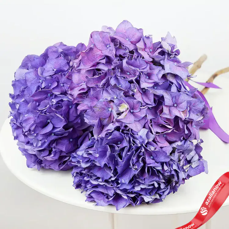 Фото 2: Букет из 3 фиолетовых гортензий «Оттенки гортензии». Сервис доставки цветов AzaliaNow