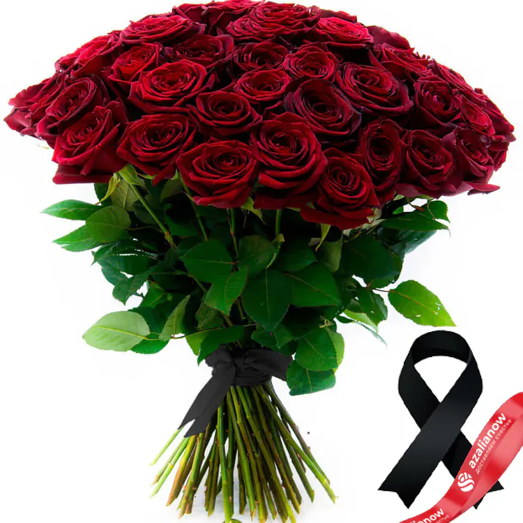 Фото 1: Траурный букет из 50 красных роз. Сервис доставки цветов AzaliaNow