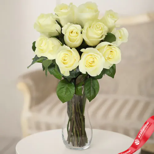 Фото 1: 11 белых роз высшего сорта. Сервис доставки цветов AzaliaNow