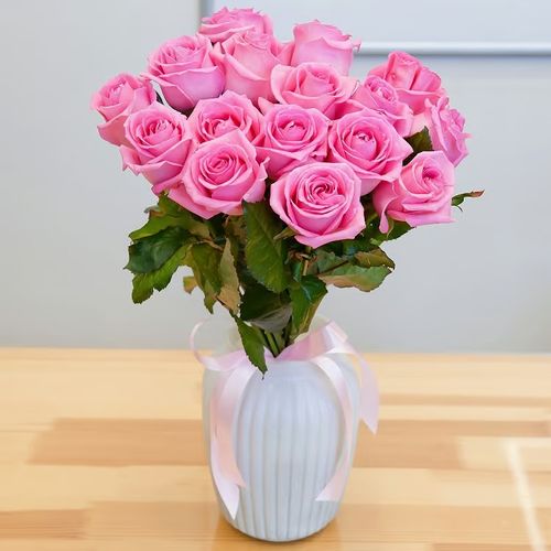 Фото 1: 15 розовых роз 40 см, Россия. Сервис доставки цветов AzaliaNow