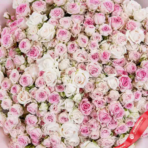Фото 2: Огромный шикарный букет из белых и светло-розовых роз. Сервис доставки цветов AzaliaNow