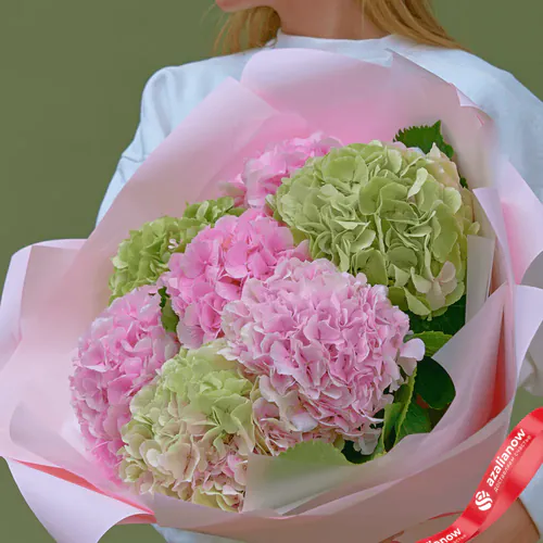 Фото 2: Букет из 4 розовых и 3 зеленых гортензий «Ты лучшая!». Сервис доставки цветов AzaliaNow