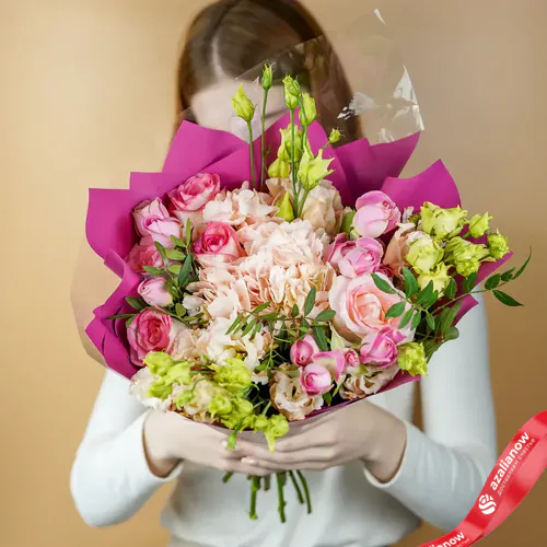 Фото 2: Букет из роз, лизиантусов и гортензии «Эйфория». Сервис доставки цветов AzaliaNow