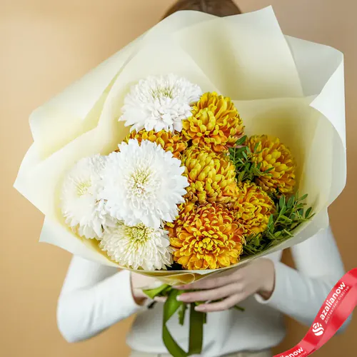 Фото 1: Букет из белых и желтых хризантем «Вивьенна». Сервис доставки цветов AzaliaNow