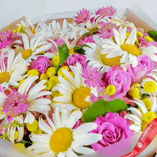 Фото 2: Букет из хризантем, роз, астранций «Фантазия». Сервис доставки цветов AzaliaNow