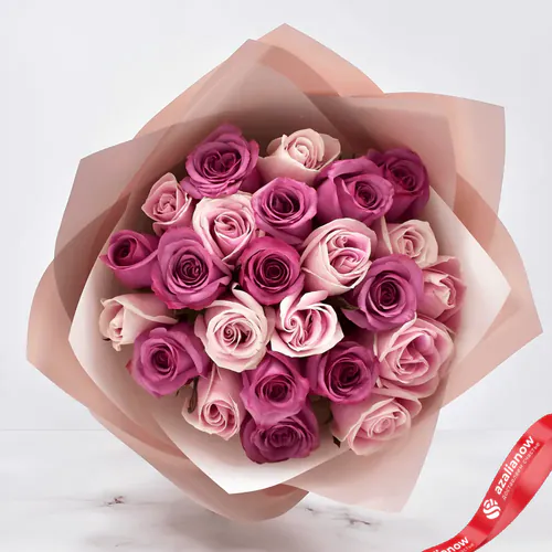 Фото 1: Букет из сиреневых и розовых роз «Шарм». Сервис доставки цветов AzaliaNow