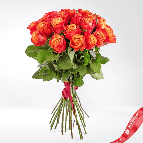 Фото 2: Букет из 25 оранжевых роз «Признание» + Конструктор в подарок. Сервис доставки цветов AzaliaNow