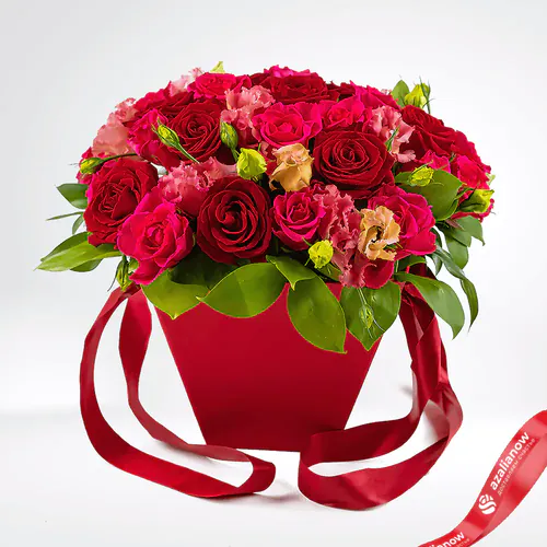 Фото 2: Букет из лизиантусов и роз «Ранец любви». Сервис доставки цветов AzaliaNow