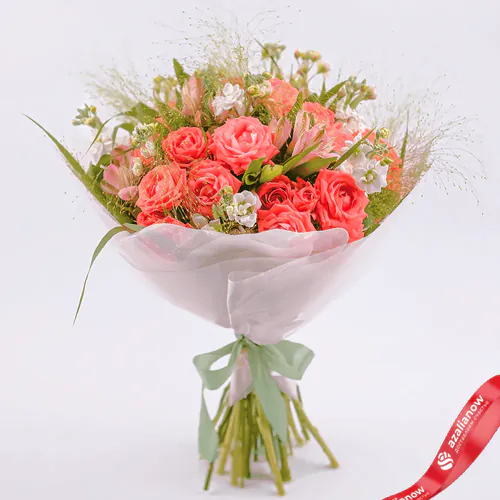 Фото 1: Букет из роз, альстромерий, маттиол «Восхитительно». Сервис доставки цветов AzaliaNow