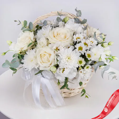 Фото 1: Букет из белых роз, хризантем и лизиантусов «Аккорд нежности». Сервис доставки цветов AzaliaNow