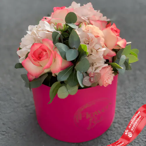 Фото 1: Букет из розовых роз и белой гортензии «Так вот какая ты». Сервис доставки цветов AzaliaNow