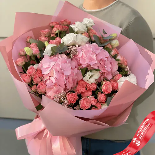 Фото 1: Букет из роз, лизиантусов, гортензий «Ты так красива сегодня». Сервис доставки цветов AzaliaNow