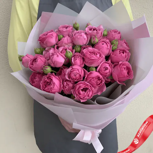 Фото 1: Букет из 9 кустовых пионовидных розовых роз. Сервис доставки цветов AzaliaNow