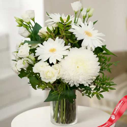 Фото 1: Букет из лизиантусов, роз, хризантем, гербер «Белая магия». Сервис доставки цветов AzaliaNow