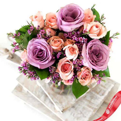 Фото 3: Букет из роз и ваксфловера «Азиза». Сервис доставки цветов AzaliaNow