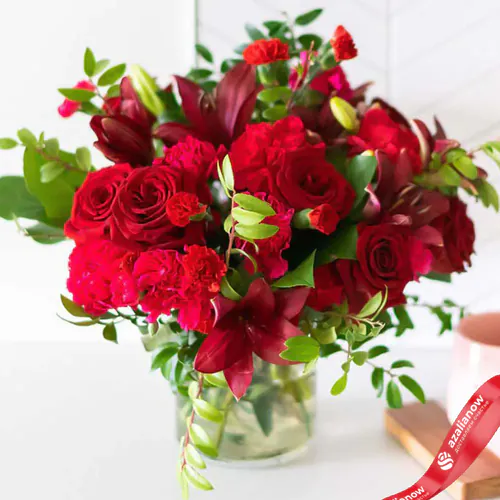 Фото 2: Букет из красных роз, гвоздик и лилий «Милада». Сервис доставки цветов AzaliaNow